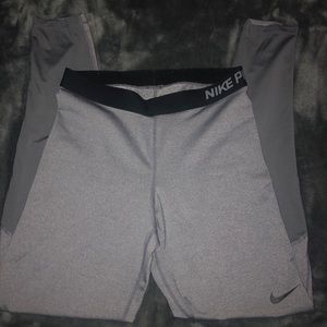 Nike Pro leggings